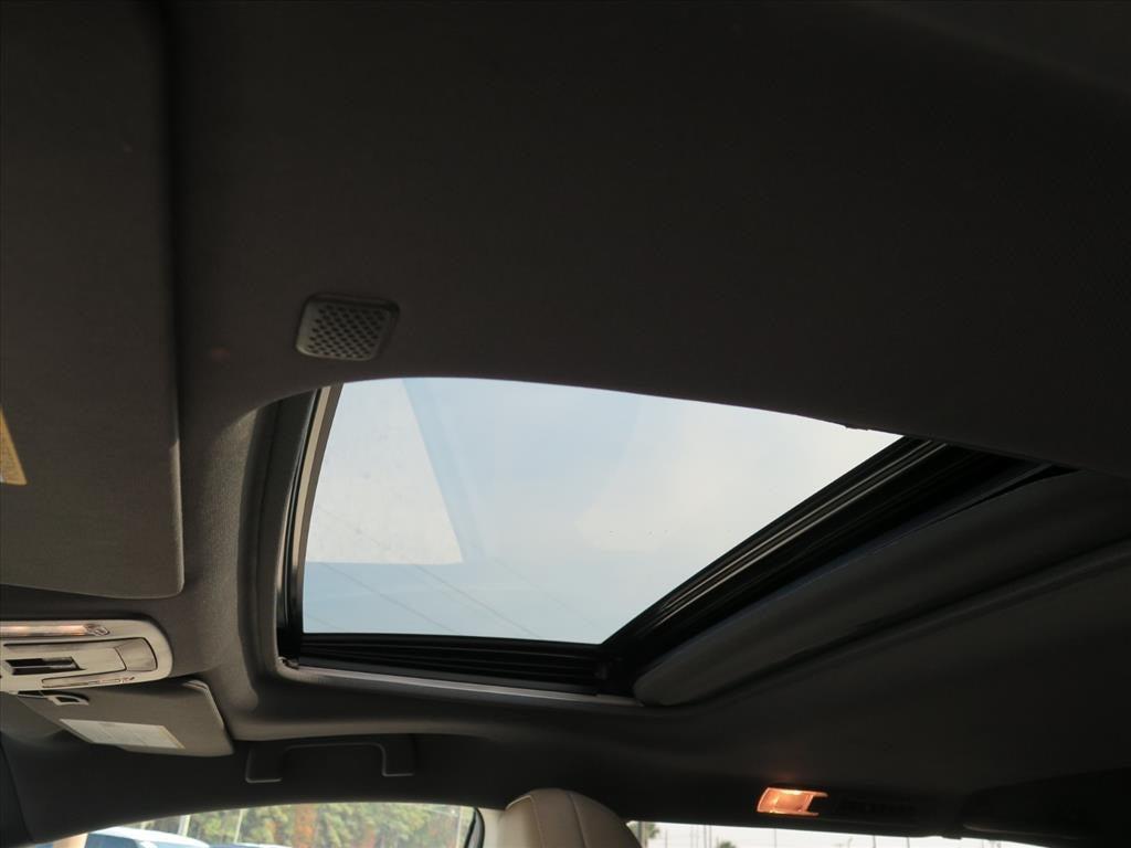 used 2022 Toyota Sienna car, priced at $38,900