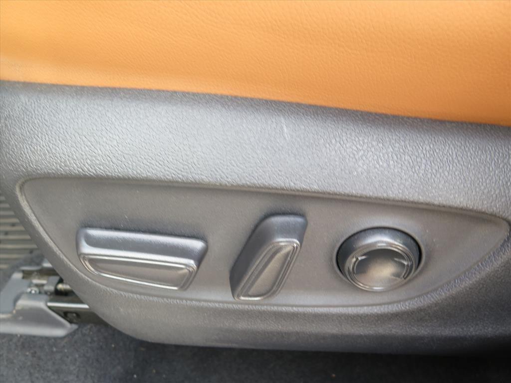 used 2022 Toyota Highlander car, priced at $44,900