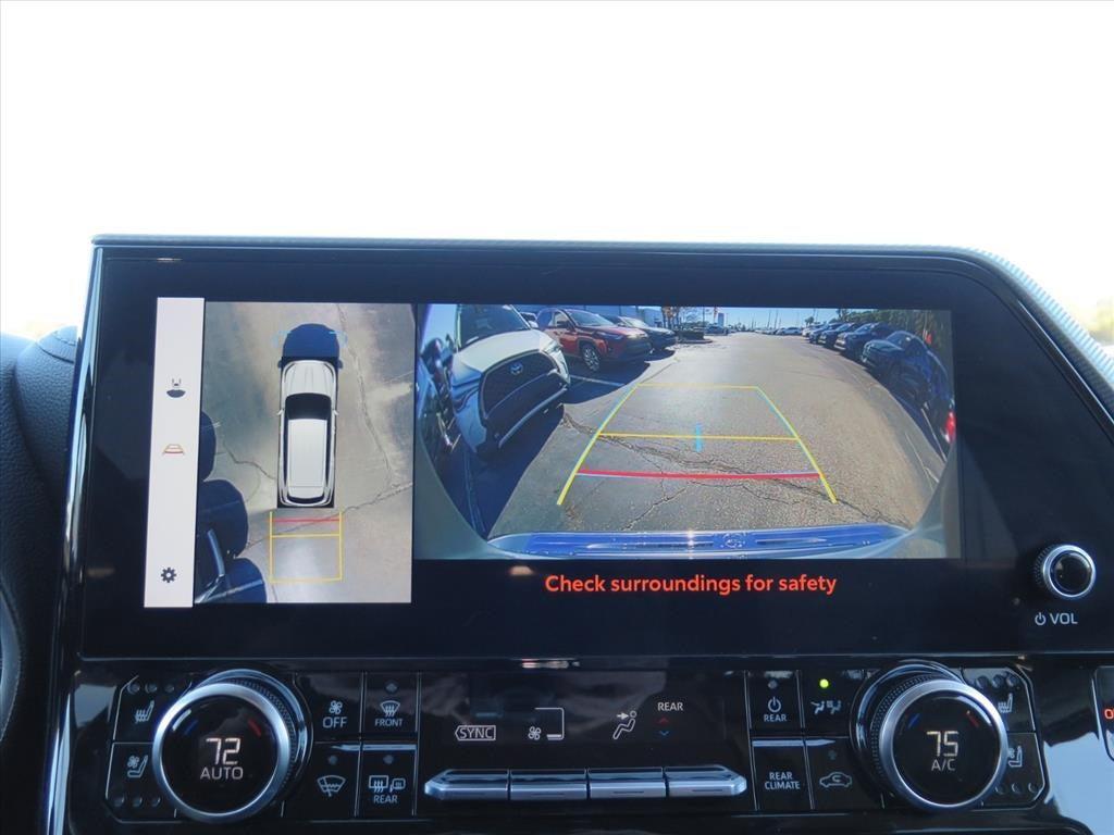 used 2023 Toyota Highlander car, priced at $44,900