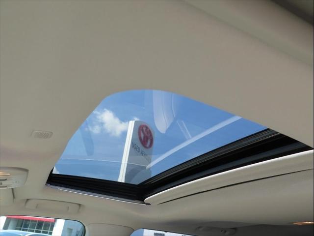 used 2022 Toyota Highlander car, priced at $38,700