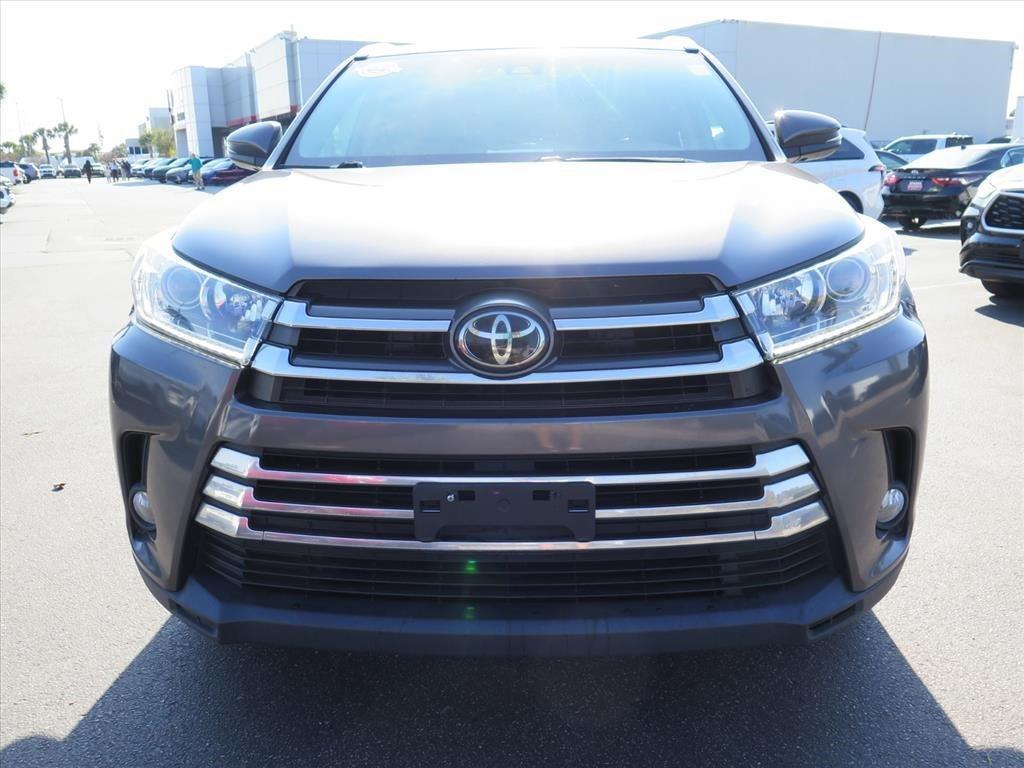 used 2018 Toyota Highlander car, priced at $23,900