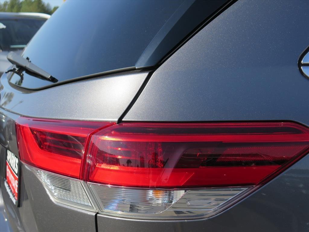 used 2018 Toyota Highlander car, priced at $23,900