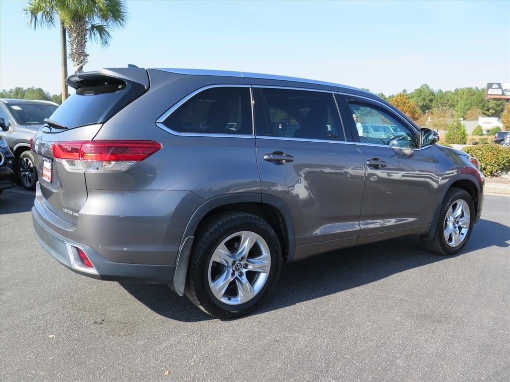 used 2018 Toyota Highlander car, priced at $23,900