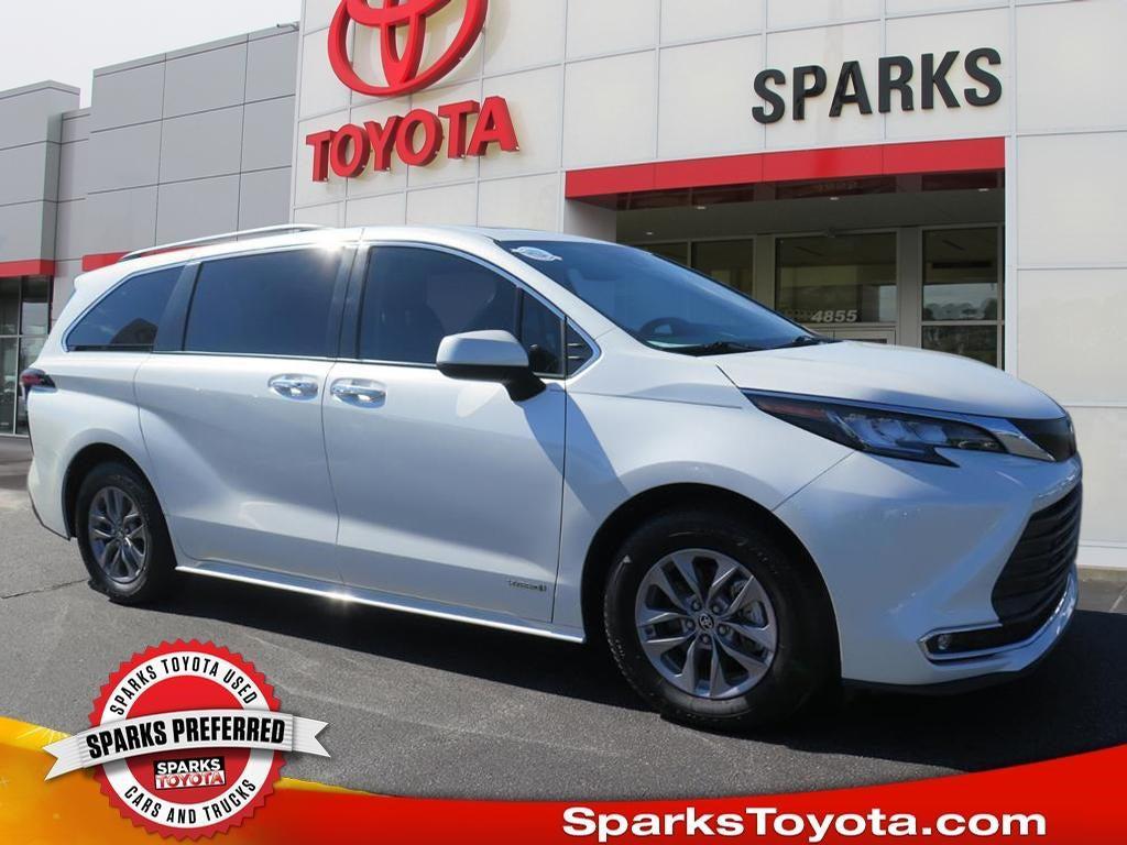 used 2021 Toyota Sienna car, priced at $36,900