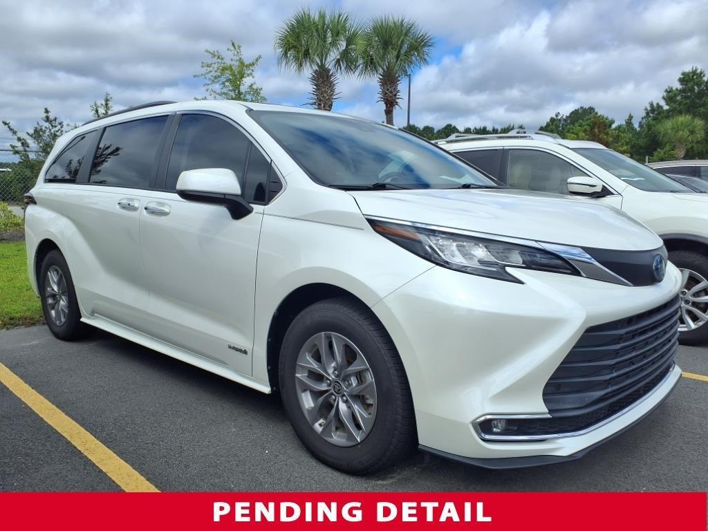 used 2021 Toyota Sienna car, priced at $36,900