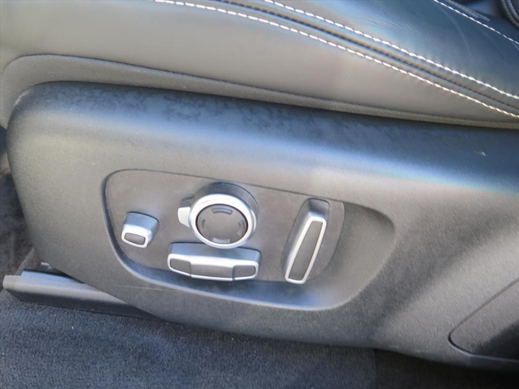 used 2021 Land Rover Range Rover car, priced at $39,900