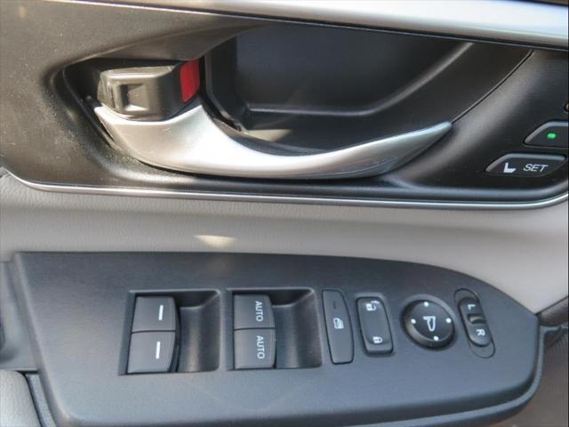 used 2017 Honda CR-V car, priced at $22,300