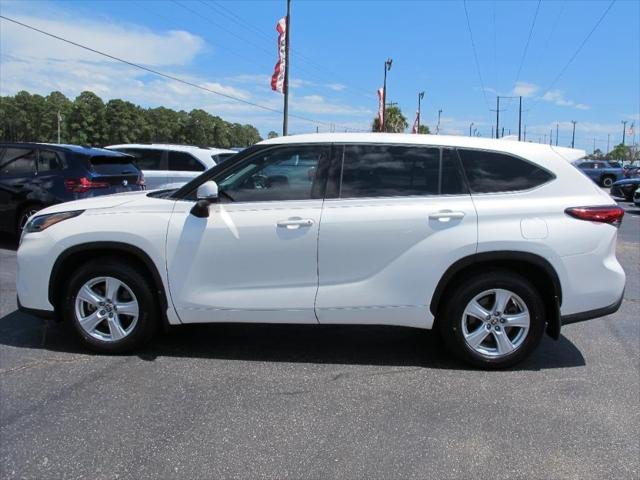 used 2021 Toyota Highlander car, priced at $26,900