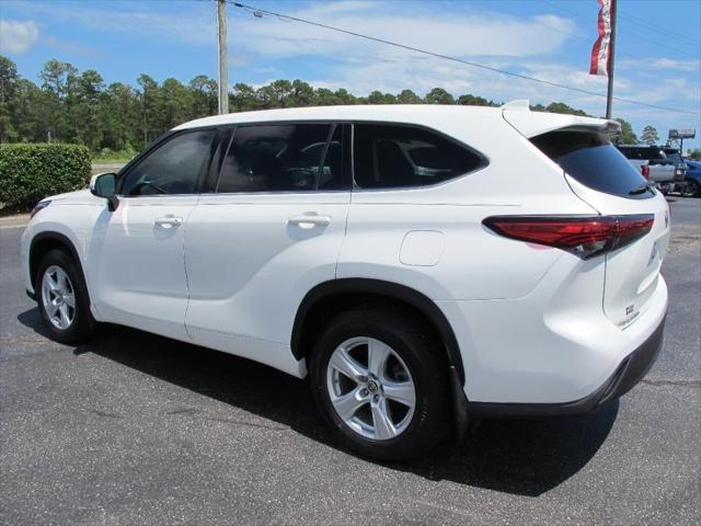used 2021 Toyota Highlander car, priced at $26,900