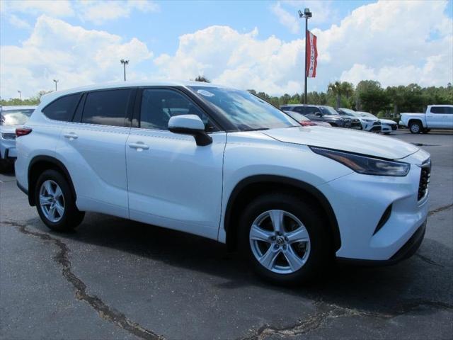 used 2021 Toyota Highlander car, priced at $26,900