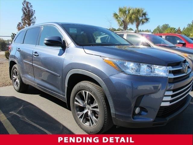 used 2017 Toyota Highlander car, priced at $22,900