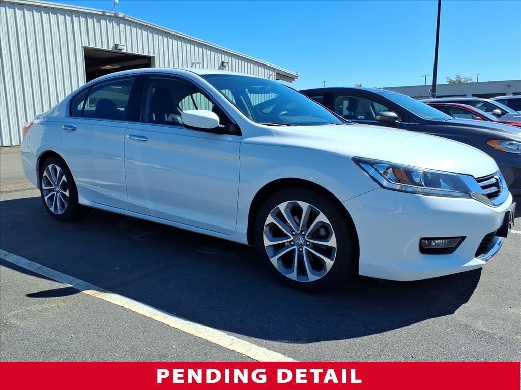 used 2015 Honda Accord car, priced at $14,900