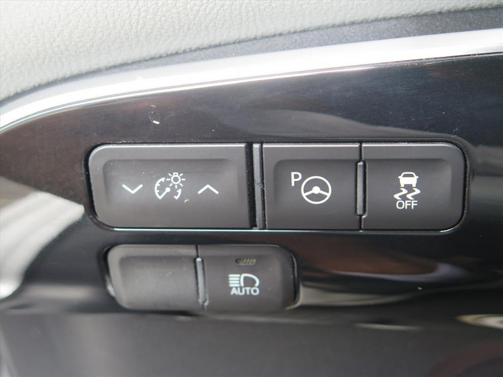 used 2018 Toyota Prius car, priced at $18,900