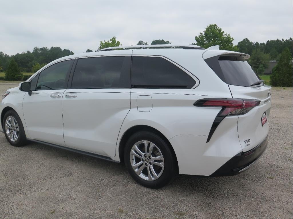 used 2022 Toyota Sienna car, priced at $39,700