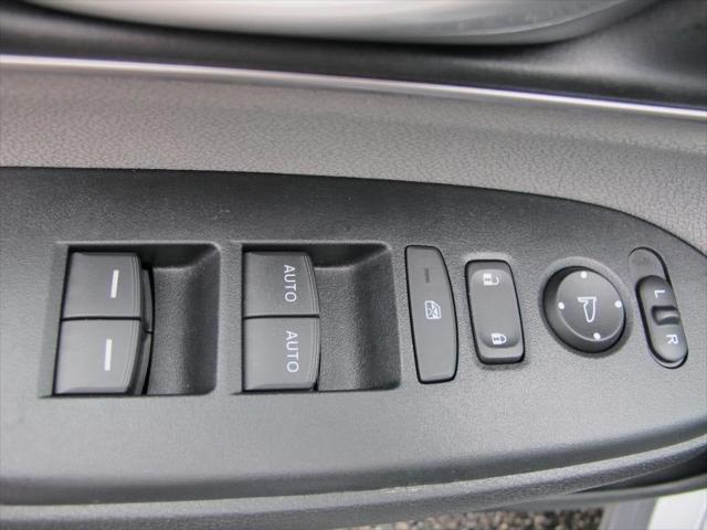 used 2020 Honda CR-V car, priced at $26,900