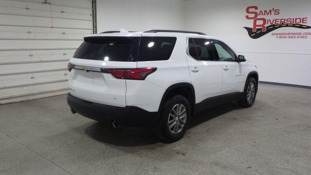 used 2023 Chevrolet Traverse car, priced at $27,900