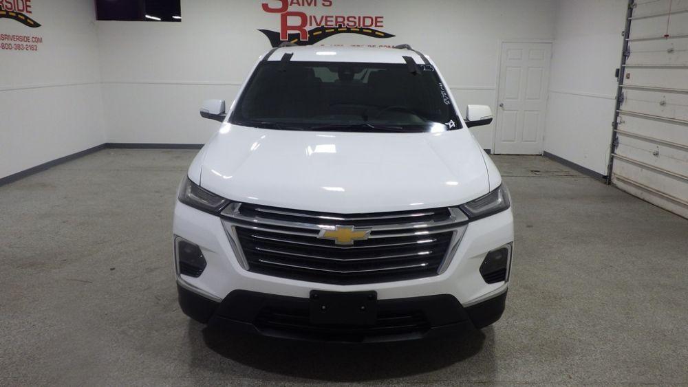 used 2023 Chevrolet Traverse car, priced at $27,900