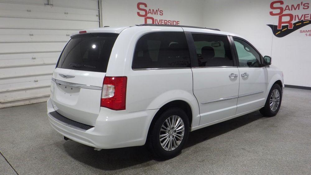 used 2015 Chrysler Town & Country car, priced at $13,900