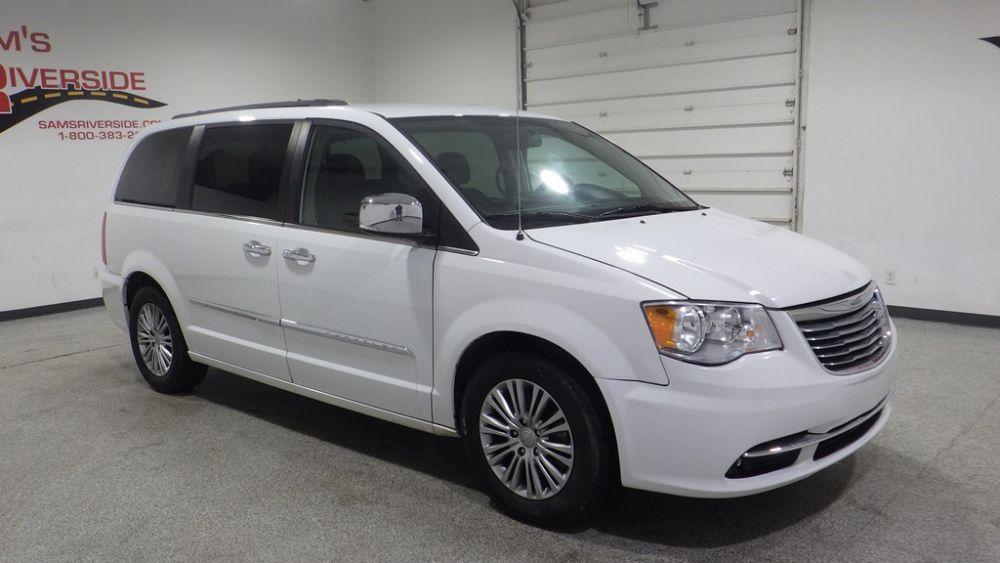 used 2015 Chrysler Town & Country car, priced at $13,900