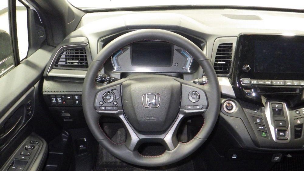 used 2024 Honda Odyssey car, priced at $31,900