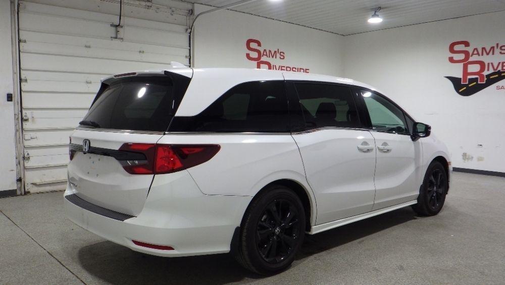 used 2024 Honda Odyssey car, priced at $31,900