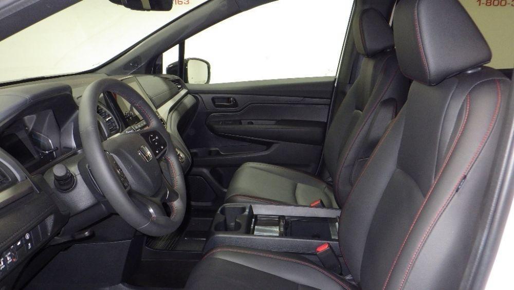 used 2024 Honda Odyssey car, priced at $31,900