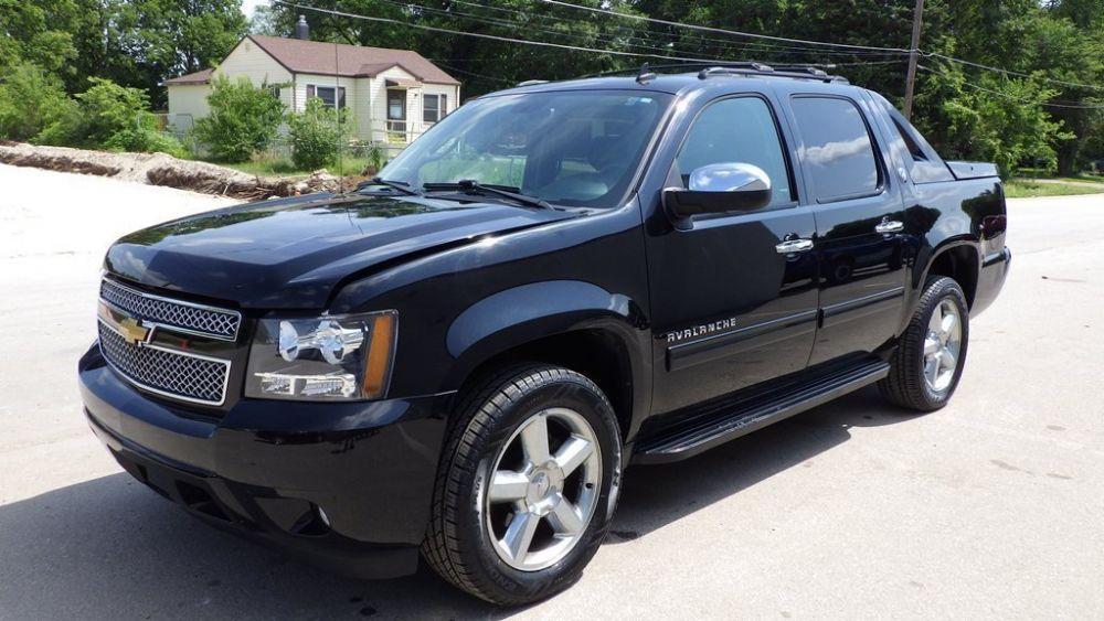 used 2013 Chevrolet Avalanche car