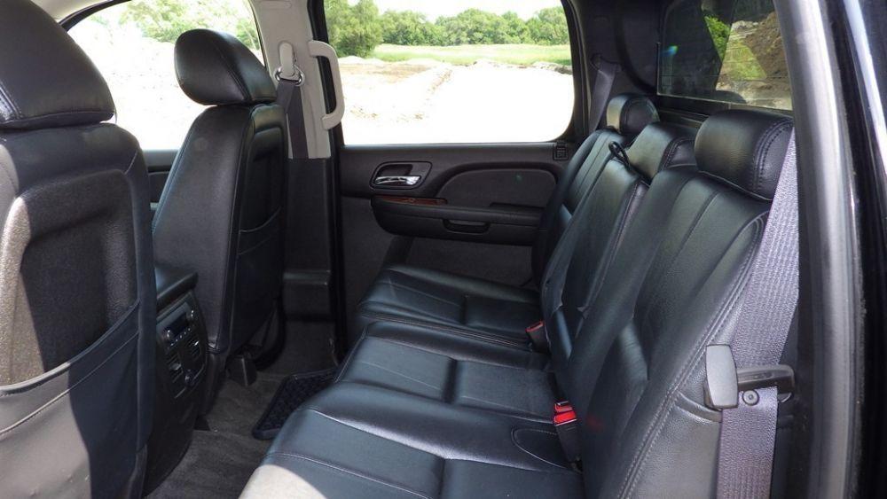used 2013 Chevrolet Avalanche car