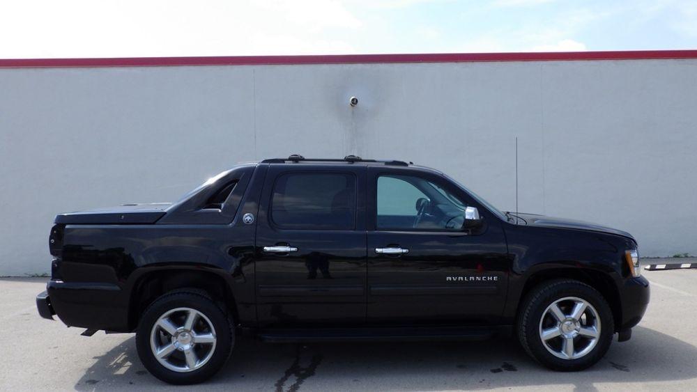 used 2013 Chevrolet Avalanche car