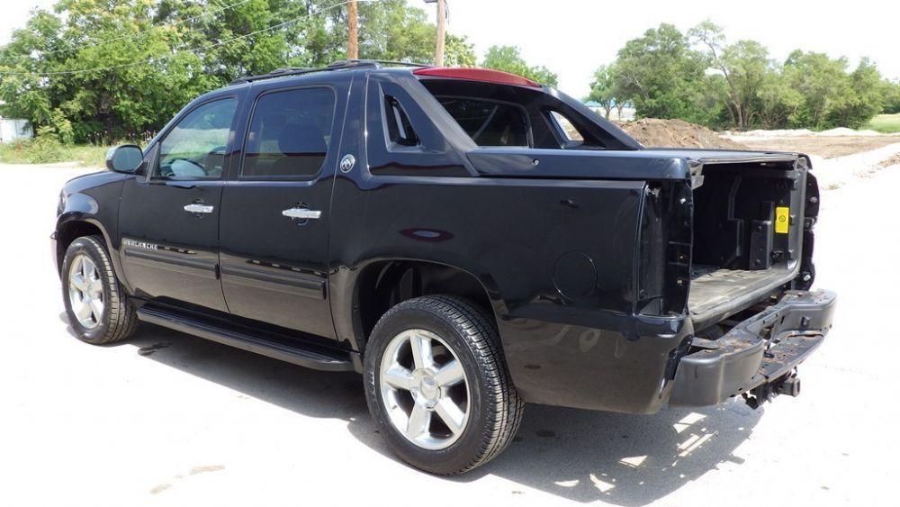 used 2013 Chevrolet Avalanche car