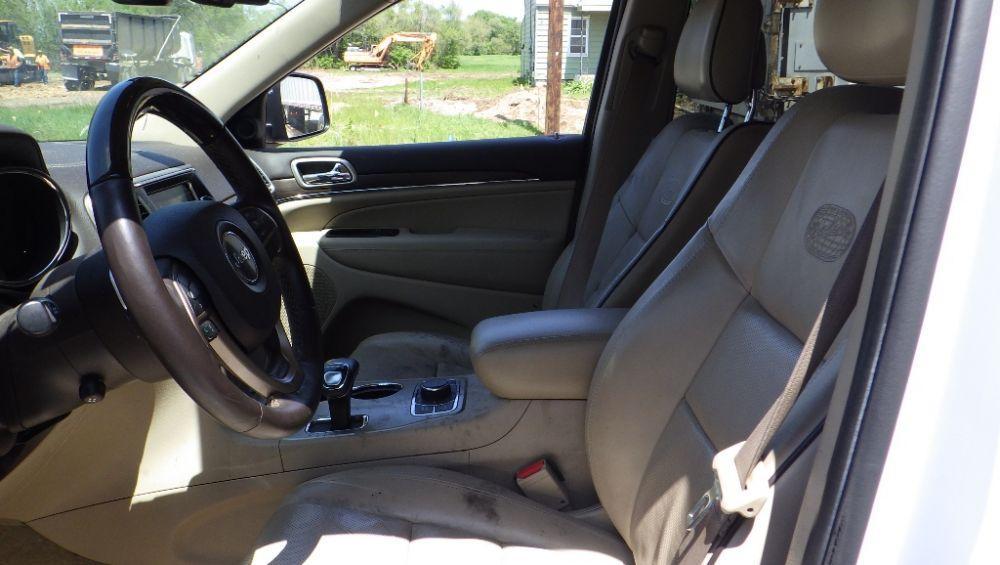 used 2014 Jeep Grand Cherokee car, priced at $12,900