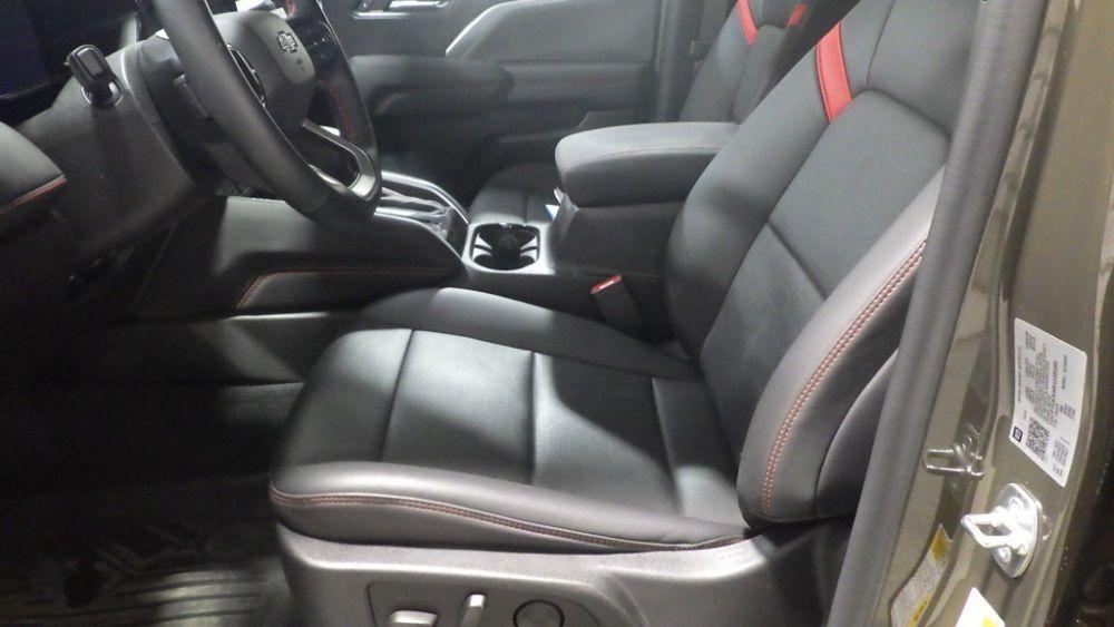 used 2024 Chevrolet Colorado car, priced at $31,900