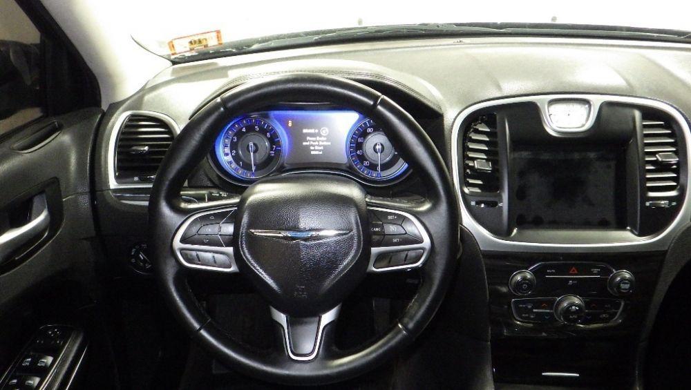 used 2017 Chrysler 300 car