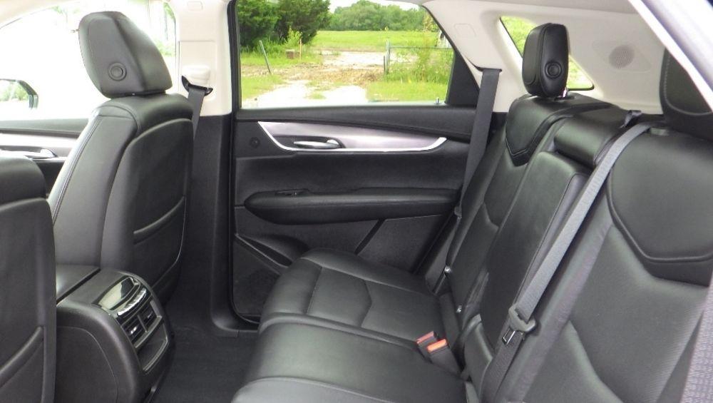 used 2018 Cadillac XT5 car, priced at $19,900
