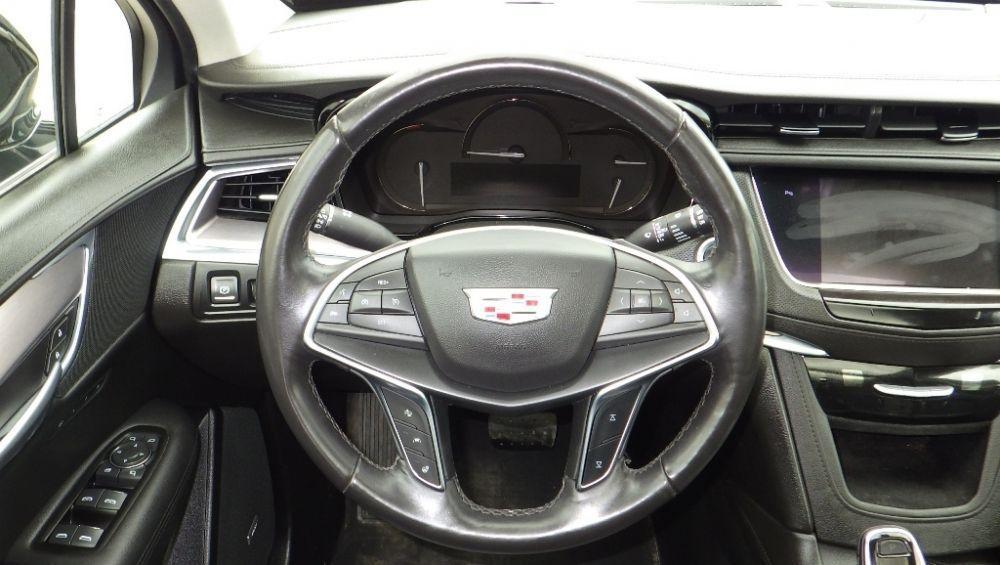 used 2018 Cadillac XT5 car, priced at $19,900