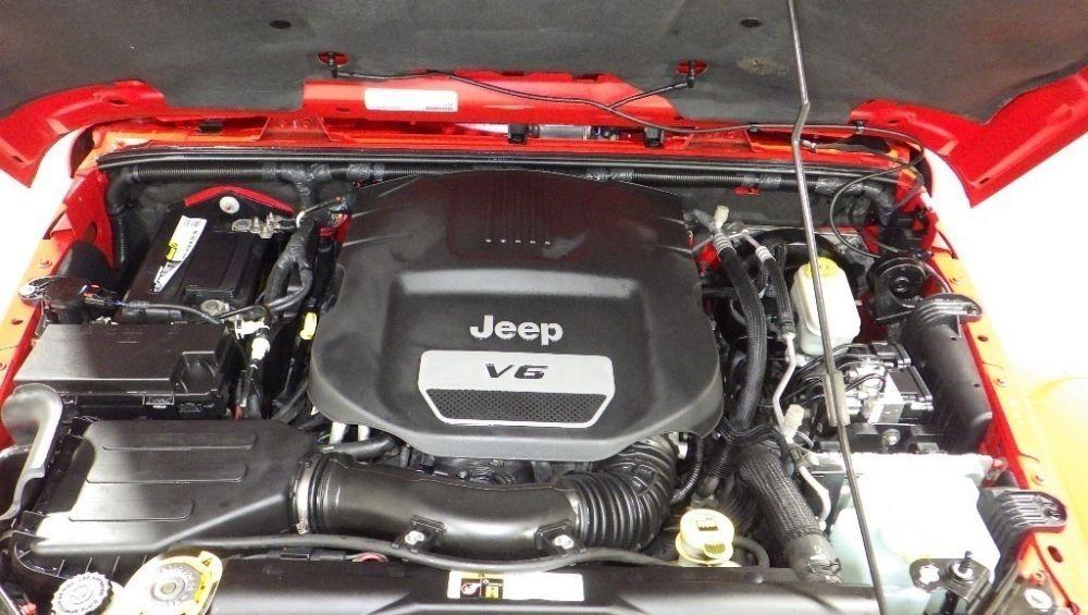 used 2015 Jeep Wrangler Unlimited car, priced at $16,900