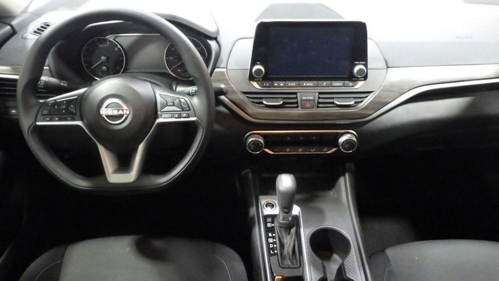 used 2025 Nissan Altima car