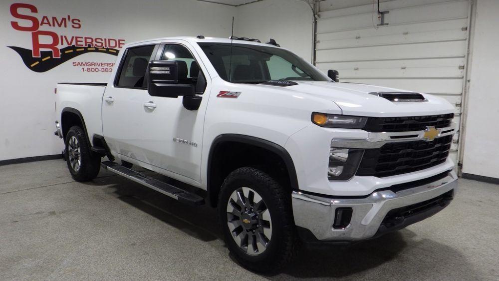 used 2024 Chevrolet Silverado 2500 car, priced at $43,900