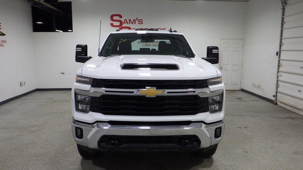 used 2024 Chevrolet Silverado 2500 car, priced at $43,900