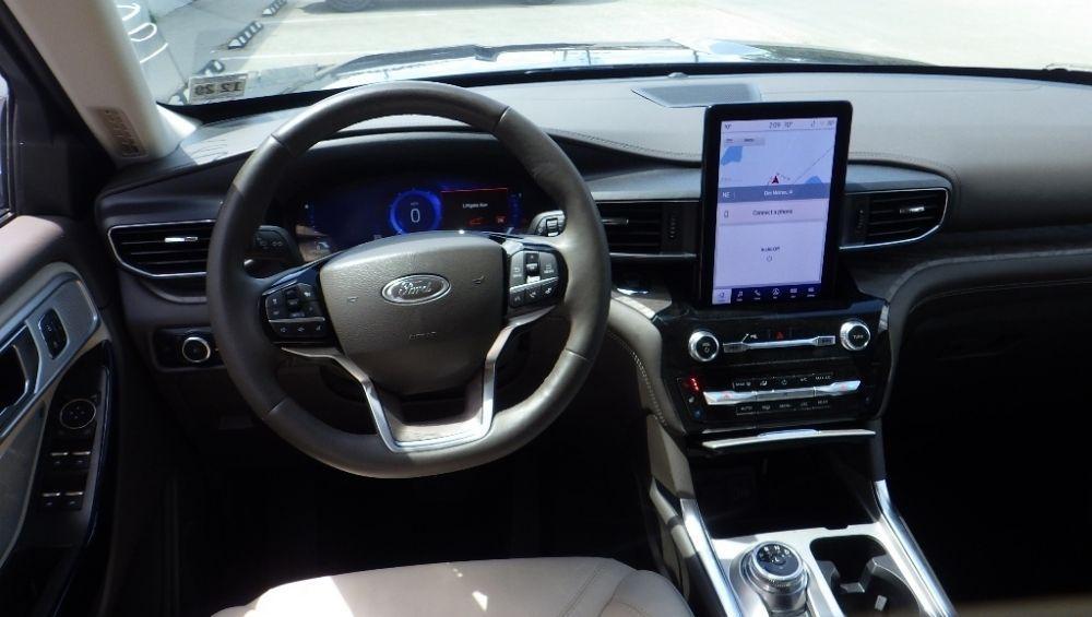 used 2024 Ford Explorer car, priced at $29,900