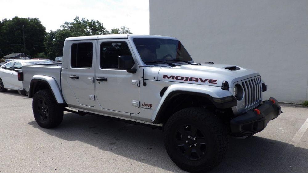 used 2023 Jeep Gladiator car, priced at $31,900