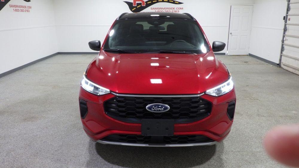 used 2024 Ford Escape car, priced at $20,900