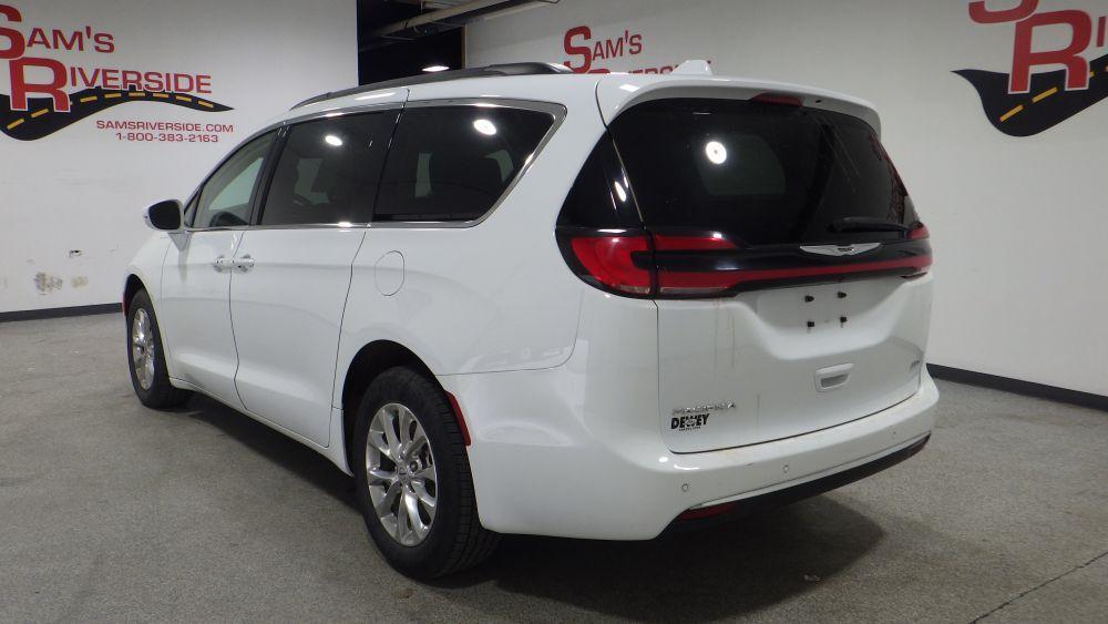 used 2022 Chrysler Pacifica car, priced at $22,900