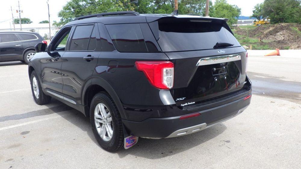 used 2021 Ford Explorer car