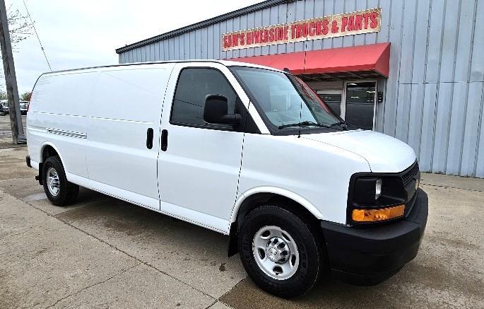 used 2017 Chevrolet Express 3500 car, priced at $17,900