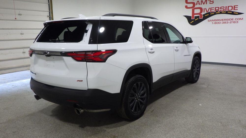 used 2023 Chevrolet Traverse car, priced at $29,900