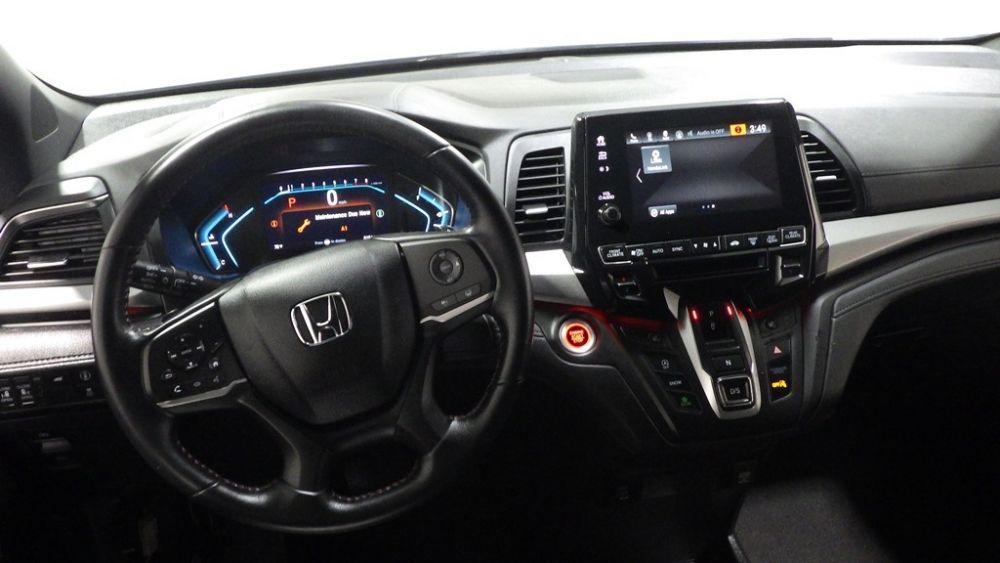 used 2024 Honda Odyssey car, priced at $32,900