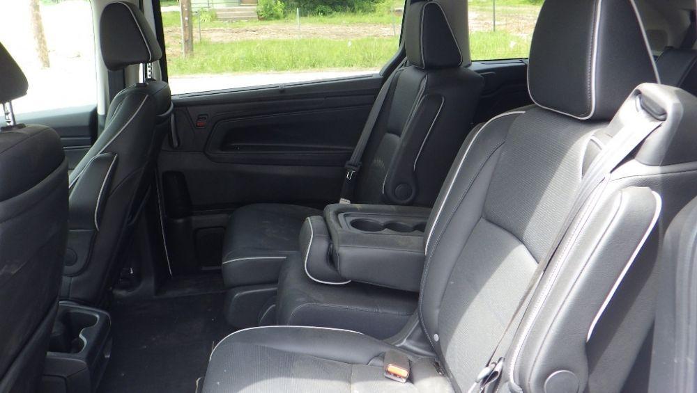 used 2025 Honda Odyssey car, priced at $37,900