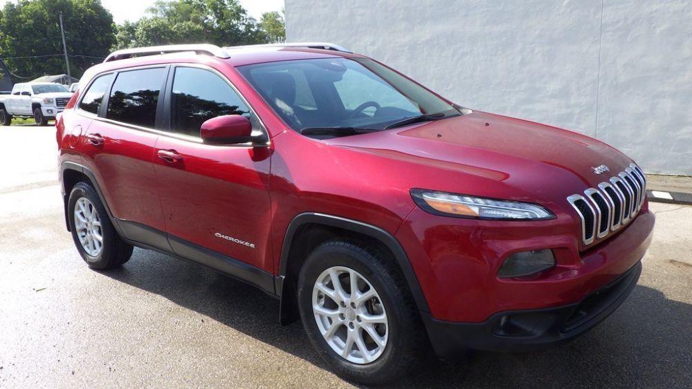 used 2015 Jeep Cherokee car, priced at $10,900