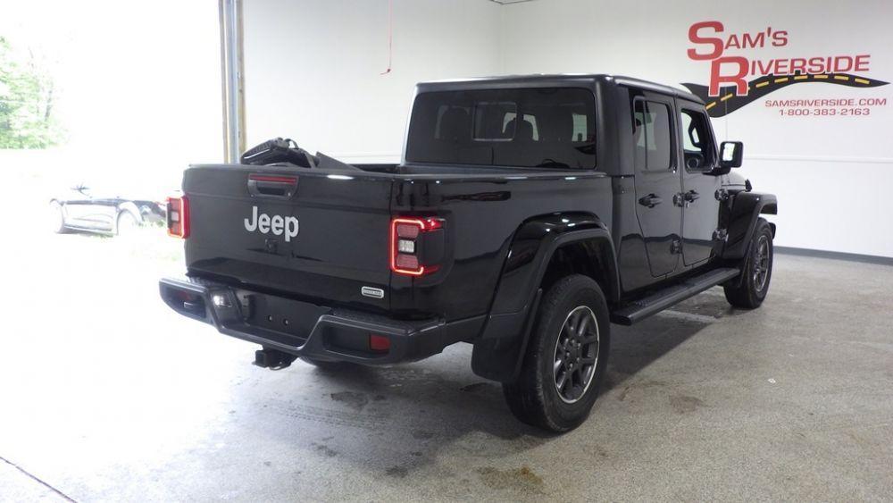 used 2021 Jeep Gladiator car, priced at $23,900